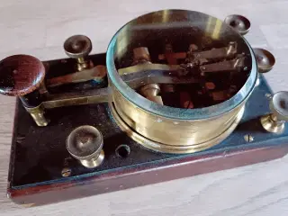Morsenøgle  (Store Nordiske) med modstandsdekade