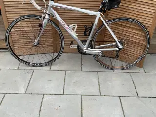 Trek racercykel Shimano Sora (3x9)