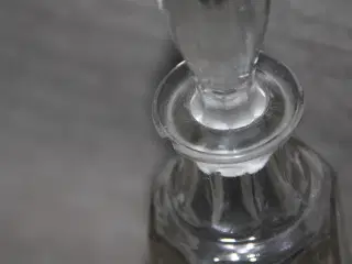 Parfume flaske / Parfume flacon med planslebet