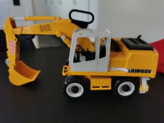 Bruder - Liebherr Rendegraver (2426)