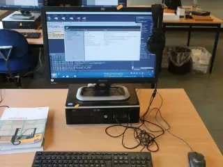 HP 22" skærm m. tastatur L2208w (PC medfølger ikke)