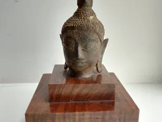 Buddha hoved fra Thailand - antikt