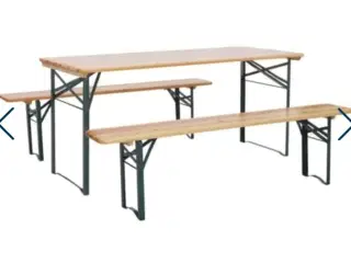 UDLEJES - 1 bord og 5 bænke