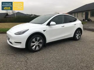 Tesla Model Y  Long Range AWD