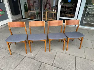 4 stk. nyrestaurerede retro spisebordsstole
