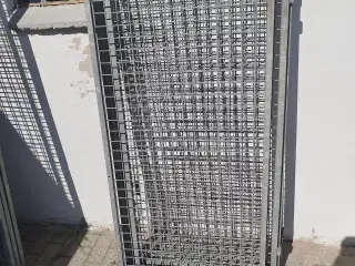 Hundehegn med låger (fx til Kennel)