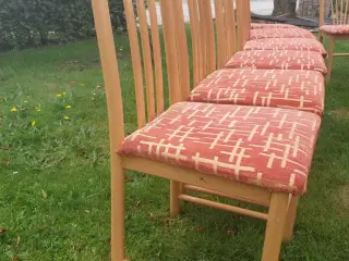 Spisebord +tillægsplader og stole 