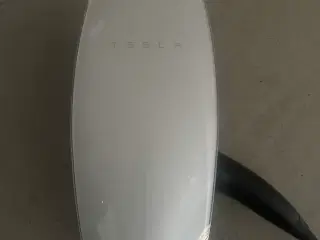 Tesla lader