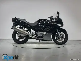 Suzuki GSX 750 F