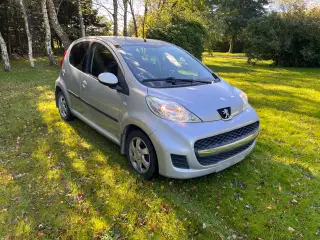 Peugeot 107 lille øko bil 