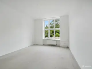 176m² Restaurant med Take-Away, 02-bevilling og med op til 6 mdrs. lejefrihed / trappeleje