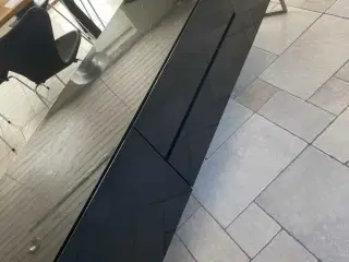 Rigtig fint tv bænk