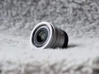 Panasonic Leica 15 mm f/1.7 Silver