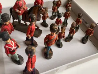 Militær legetøj antik