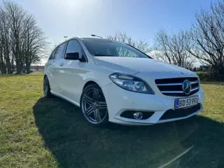 Mercedes B200 