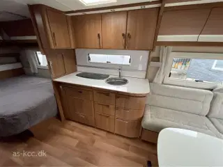 2015 - Kabe Smaragd XL KS   Kabe Smagrad XL KS årg. 2015. 4 sovepladser, 5 siddepladser, solceller, mover, Thule markise på tag, Isabella Ventura 2,5 m.