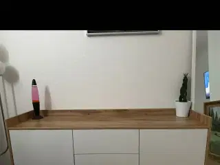 Flot TV-bord