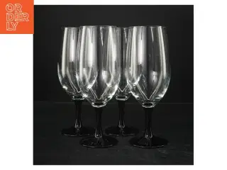 4 ølglas med sort stilk (str. Ø. 6,5 cm. længde, 21 cm. 4 styk)