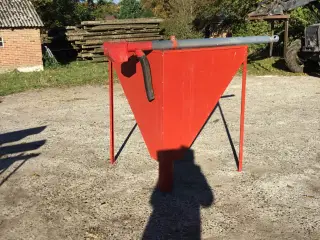 Silo til træpiller med transportør