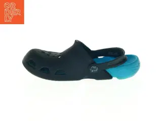 Sorte og blå sko fra Crocs (str. Ukendt. 24,5 cm lang)