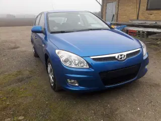 Hyundai i30 2,0 CVVT 143 Comfort