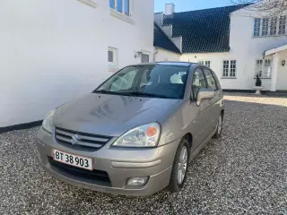 Synet i okt. 25: Suzuki Lianina, super begynderbil