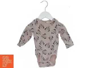 Body med Mickey Mouse mønster fra H&M (str. 68)