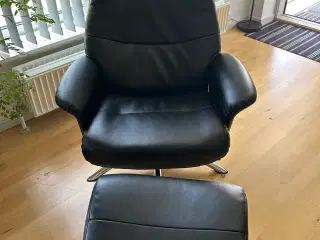 Lænestol med skammel