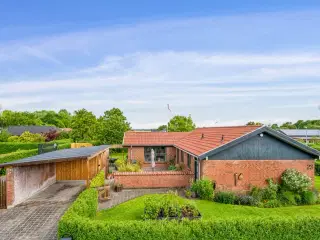 Flot og indflytningsklar villa til salg!