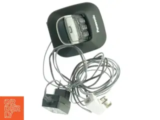 Trådløs telefon med oplader fra Panasonic (str. 18 x 9 cm)