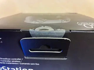 Dualsense 30th anniversary controller
