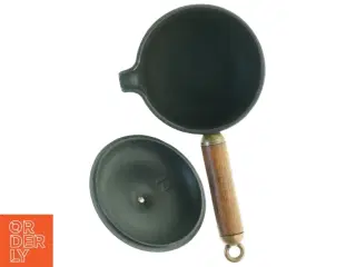 Le Creuset Støbejerns kasserolle med låg og træhåndtag (str. Ø 13 cm)