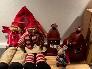 Hygge til jul: Hyggeligt nissepar og julepynt sælg