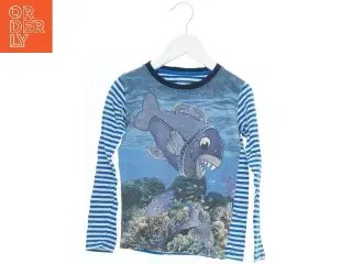 Bluse med fiskemotiv fra VRS (str. 128)