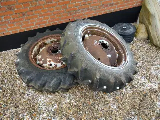 Baghjul, Fordson Dexta