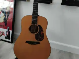 Tolvstrenget guitar af mærket Furch. 