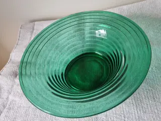 Grøn Broksø skål i presset glas