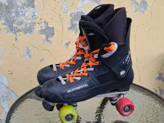 Supreme Turbo33 rulleskøjter 
