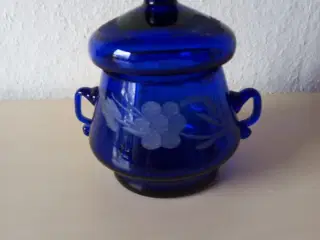 vaser/kande/skål/lysestage i blå glas