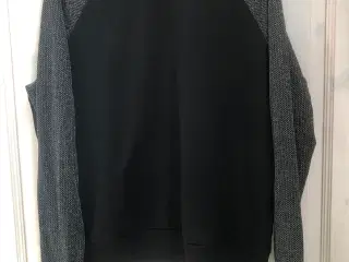 Sweatshirt med glimmer ærmer 