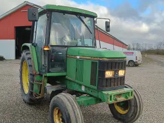 John Deere 6100