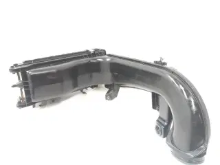 Luftfilterkasse E13390 BMW X3 (F25) F34GT F32 F10 LCI F11 LCI F07 GT LCI X5 (F15) F33 F36 X4 (F26) X6 (F16) F06 GC LCI F30 LCI F31 LCI F12 LCI F13 LC