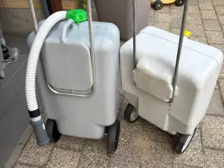 Spillevandstanke m/hjul