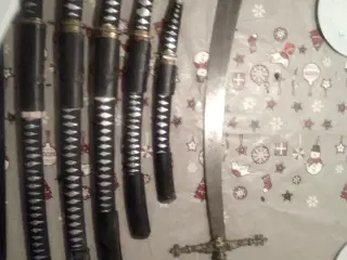 5 samuraj svær + en anden 