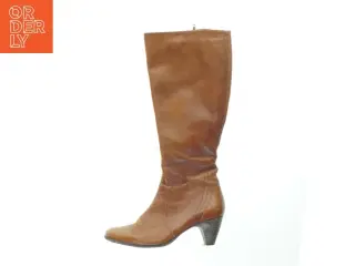 Brune læderstøvler (str. 39 cm)