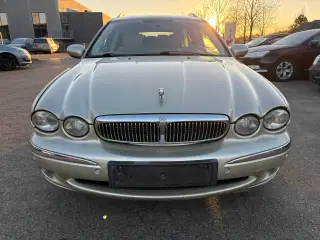 Jaguar X-TYPE Executive 2,5 V6 Aut. benzin