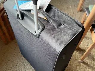 Ny Letvægts kuffert 