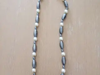 Halskæde med perler