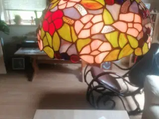 Skøn Tiffany lampe sælges
