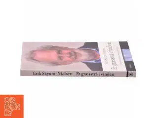 Et græsstrå i vinden : samtaler med Jens Smærup Sørensen (Bog)